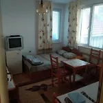 House Georgievi Проживание в семье *