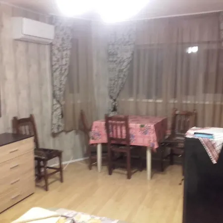 Rum i privatbostad House Georgievi *